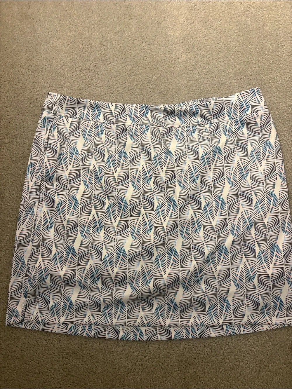 Size xl Greg Norman golf skort NWOT pockets